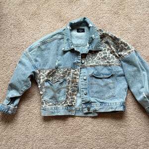 Women's Leopard Panel Patch Button Down Crop Distressed Denim Jacket